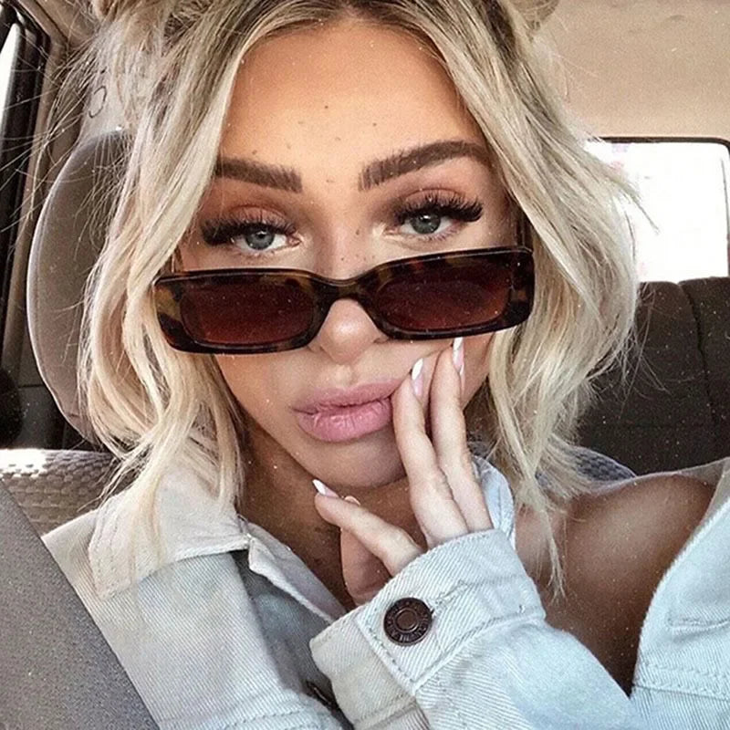 Retro Chic Square Sunglasses™