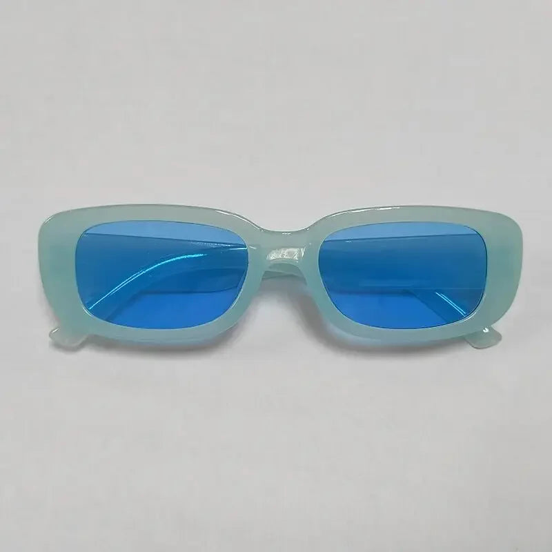 Retro Chic Square Sunglasses™