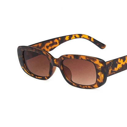 Retro Chic Square Sunglasses™